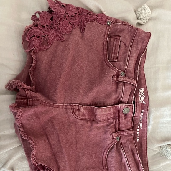 Maroon denim shorts - Picture 1 of 3